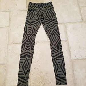 Lululemon Chevron Shuffle Fatigue Pants